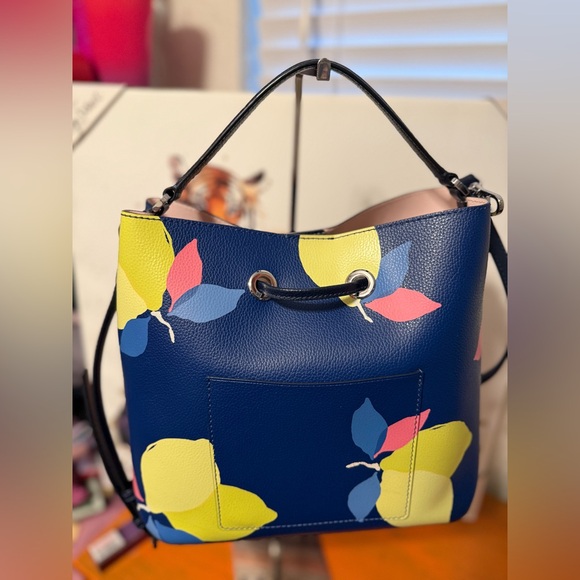 Kate Spade Eva Lemon Zest Print Bucket Bag EUC - Picture 4 of 10